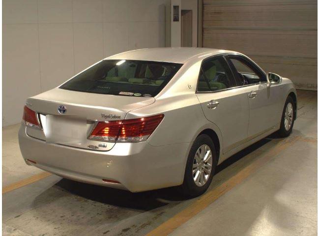 2013 Toyota Crown