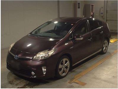 2013 Toyota Prius - Thumbnail