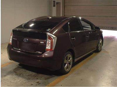 2013 Toyota Prius - Thumbnail