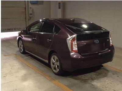 2013 Toyota Prius - Thumbnail