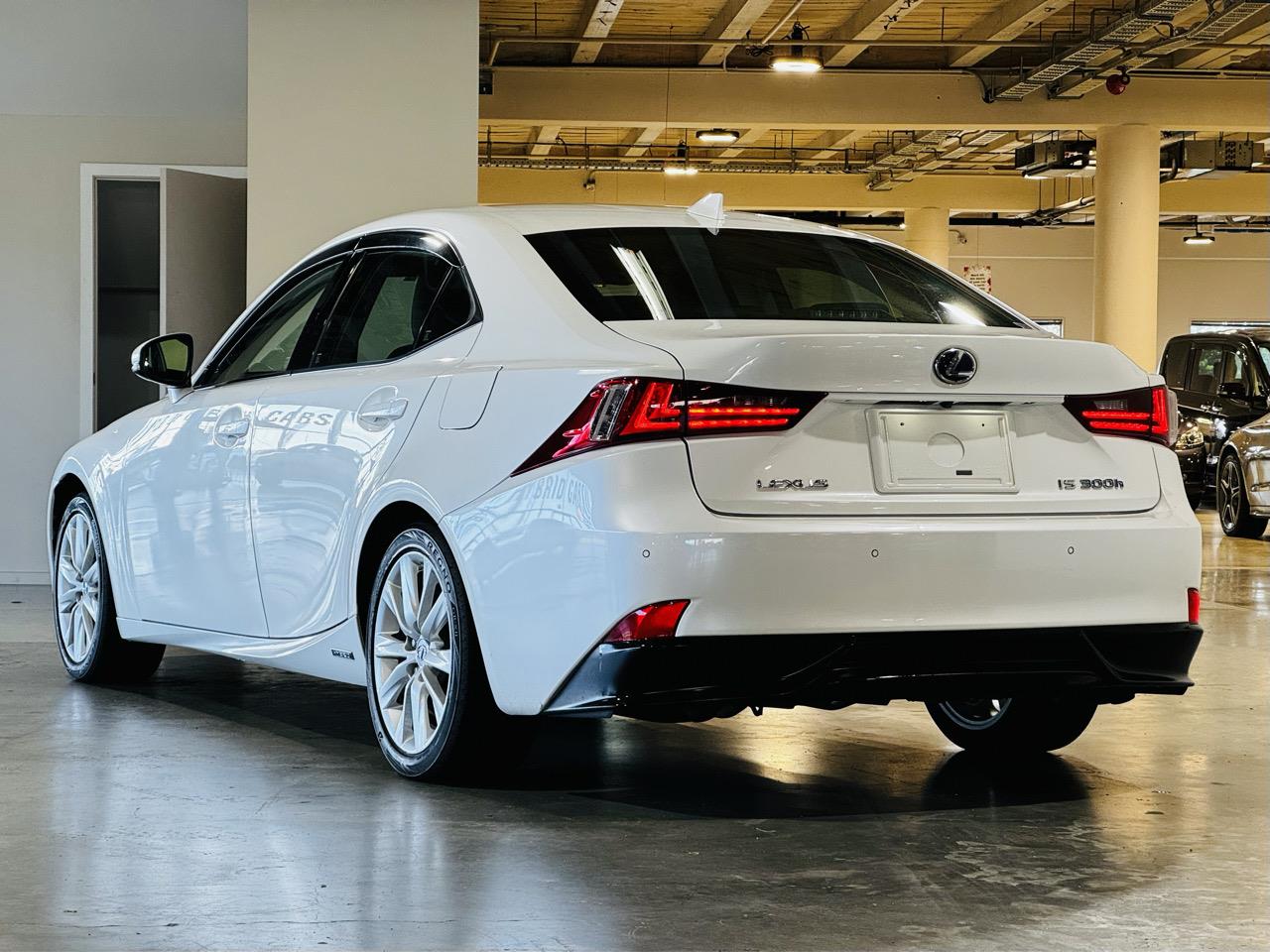 2014 Lexus IS 300h