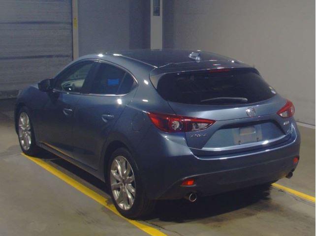 2013 Mazda Axela