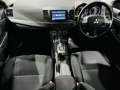 2011 Mitsubishi Galant - Thumbnail