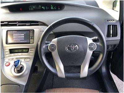 2012 Toyota Prius - Thumbnail