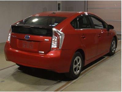 2013 Toyota Prius - Thumbnail