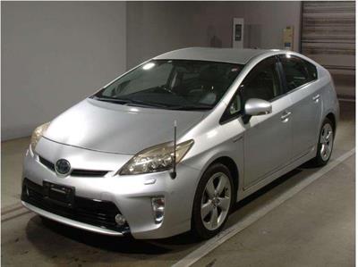 2012 Toyota Prius - Thumbnail