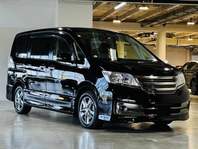 2013 Nissan Serena