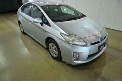 2012 Toyota Prius - Thumbnail