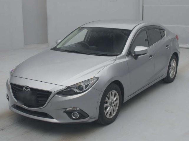 2013 Mazda Axela