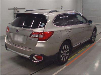 2015 Subaru Outback - Thumbnail