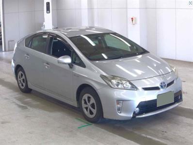 2012 Toyota Prius - Thumbnail