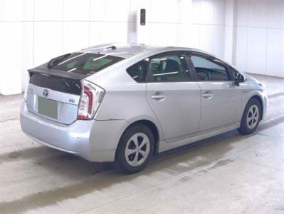 2012 Toyota Prius - Thumbnail