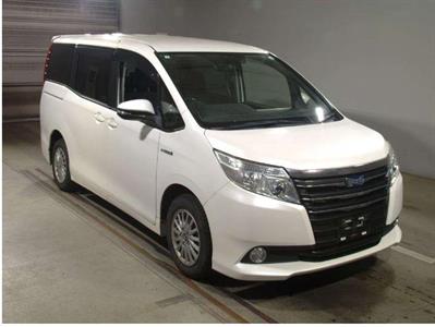 2015 Toyota Noah - Thumbnail