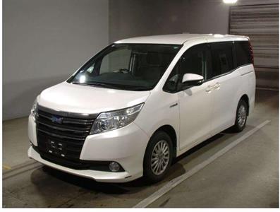 2015 Toyota Noah - Thumbnail