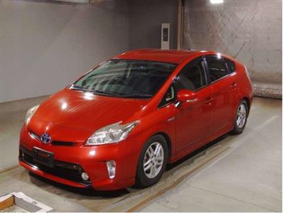 2013 Toyota Prius - Thumbnail