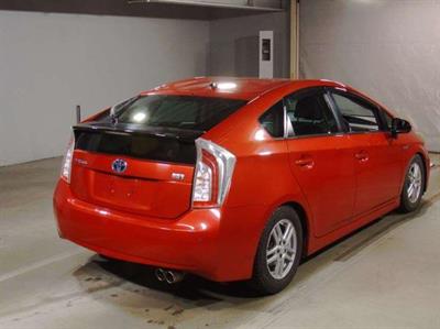 2013 Toyota Prius - Thumbnail