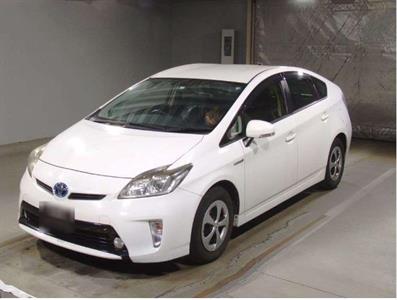 2012 Toyota Prius - Thumbnail