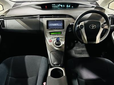 2012 Toyota Prius - Thumbnail