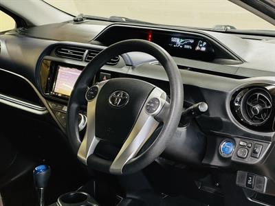 2015 Toyota Aqua - Thumbnail