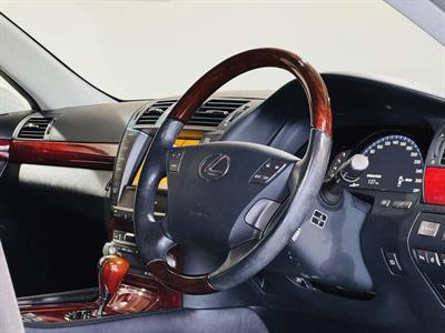 2012 Lexus LS600h - Thumbnail