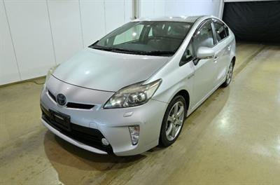 2012 Toyota Prius - Thumbnail