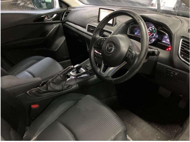 2015 Mazda Axela