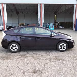 2013 Toyota Prius - Thumbnail