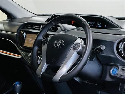 2015 Toyota Aqua - Thumbnail