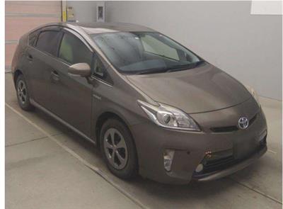 2014 Toyota Prius - Thumbnail