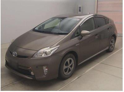 2014 Toyota Prius - Thumbnail