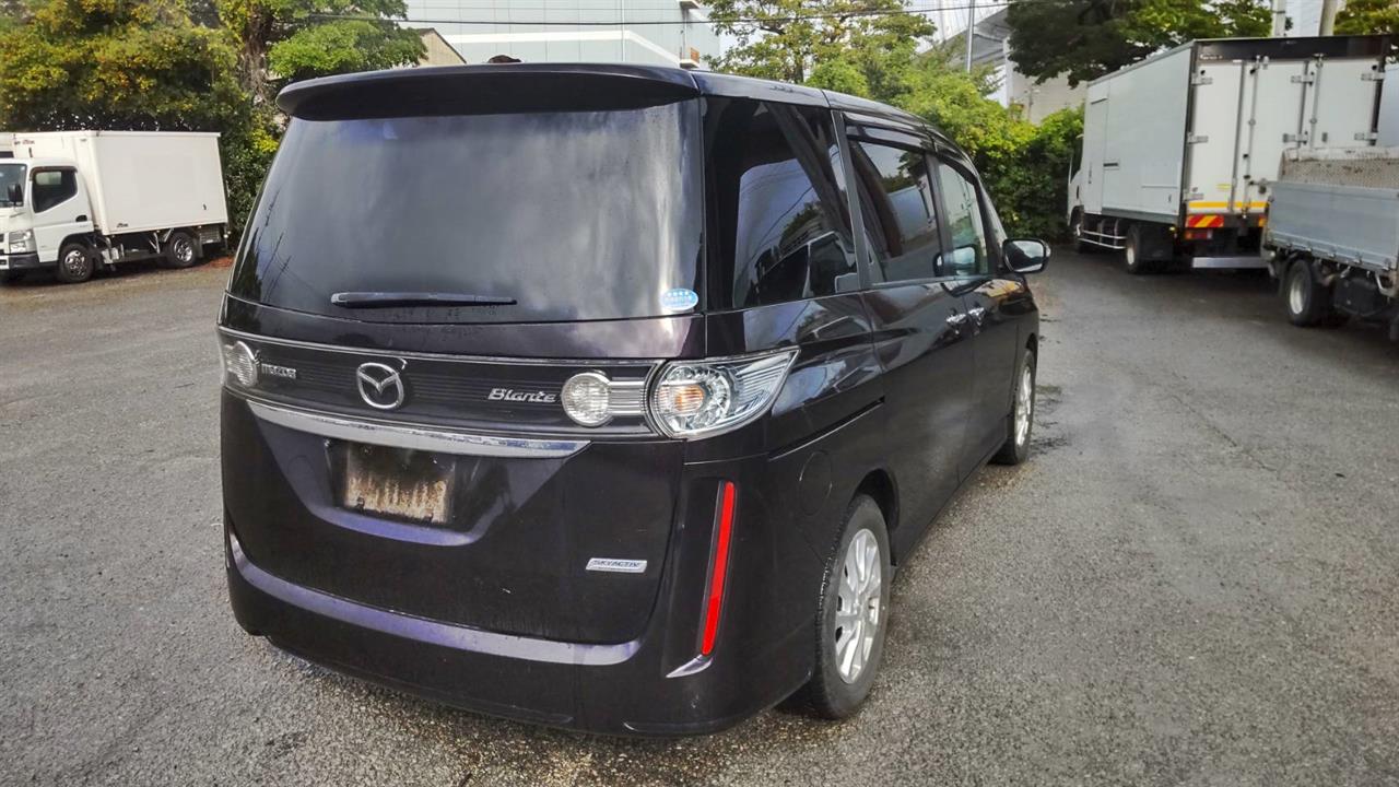 2013 Mazda Biante