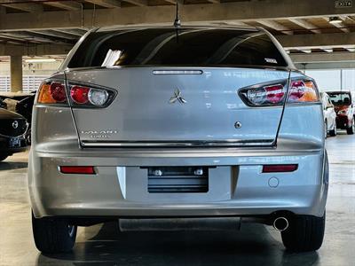 2012 Mitsubishi Galant - Thumbnail