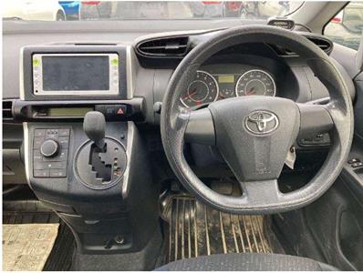 2012 Toyota Wish - Thumbnail