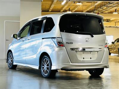 2012 Honda Freed - Thumbnail