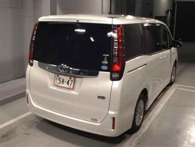 2014 Toyota Noah - Thumbnail