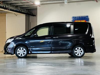 2013 Nissan Serena - Thumbnail