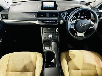 2012 Lexus CT 200h - Thumbnail