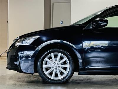 2012 Lexus CT 200h - Thumbnail