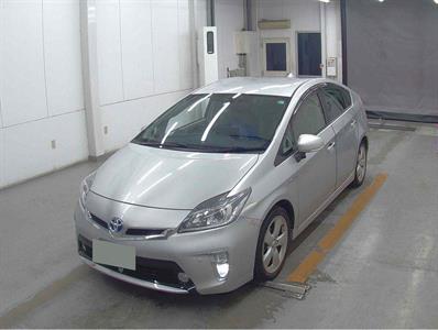 2014 Toyota Prius - Thumbnail