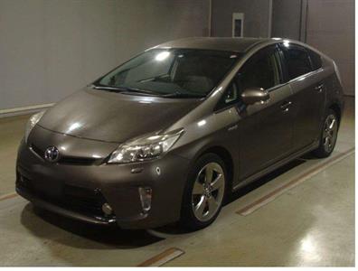 2013 Toyota Prius - Thumbnail