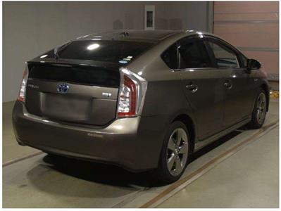 2013 Toyota Prius - Thumbnail