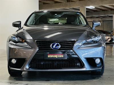 2013 Lexus IS 300h - Thumbnail