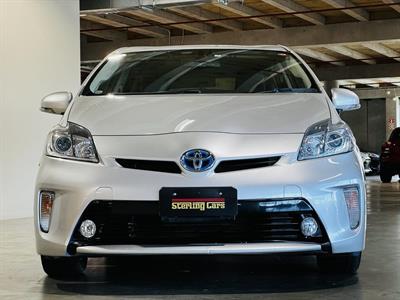 2013 Toyota Prius - Thumbnail