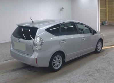 2012 Toyota Prius - Thumbnail