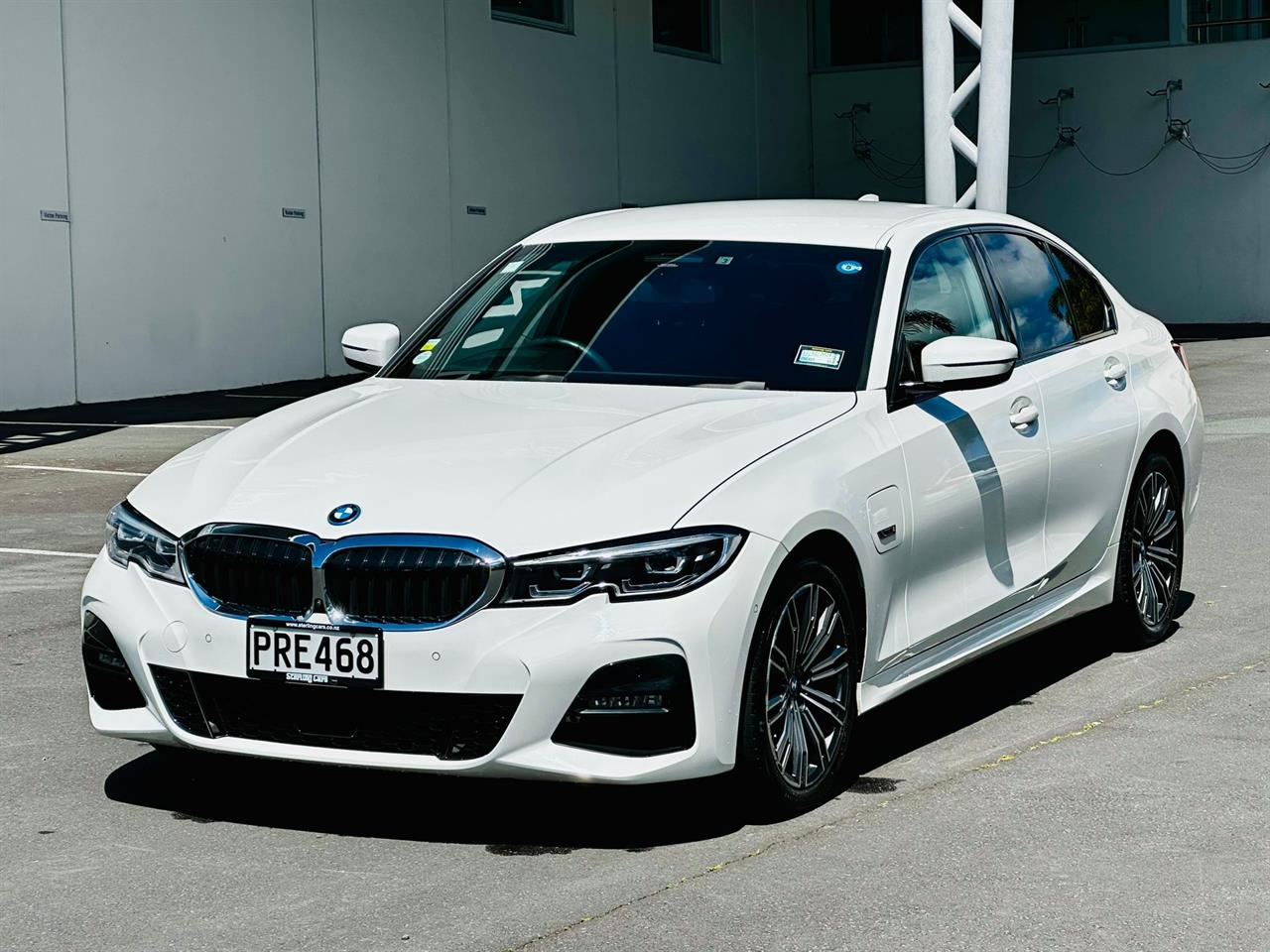 2022 BMW 330e