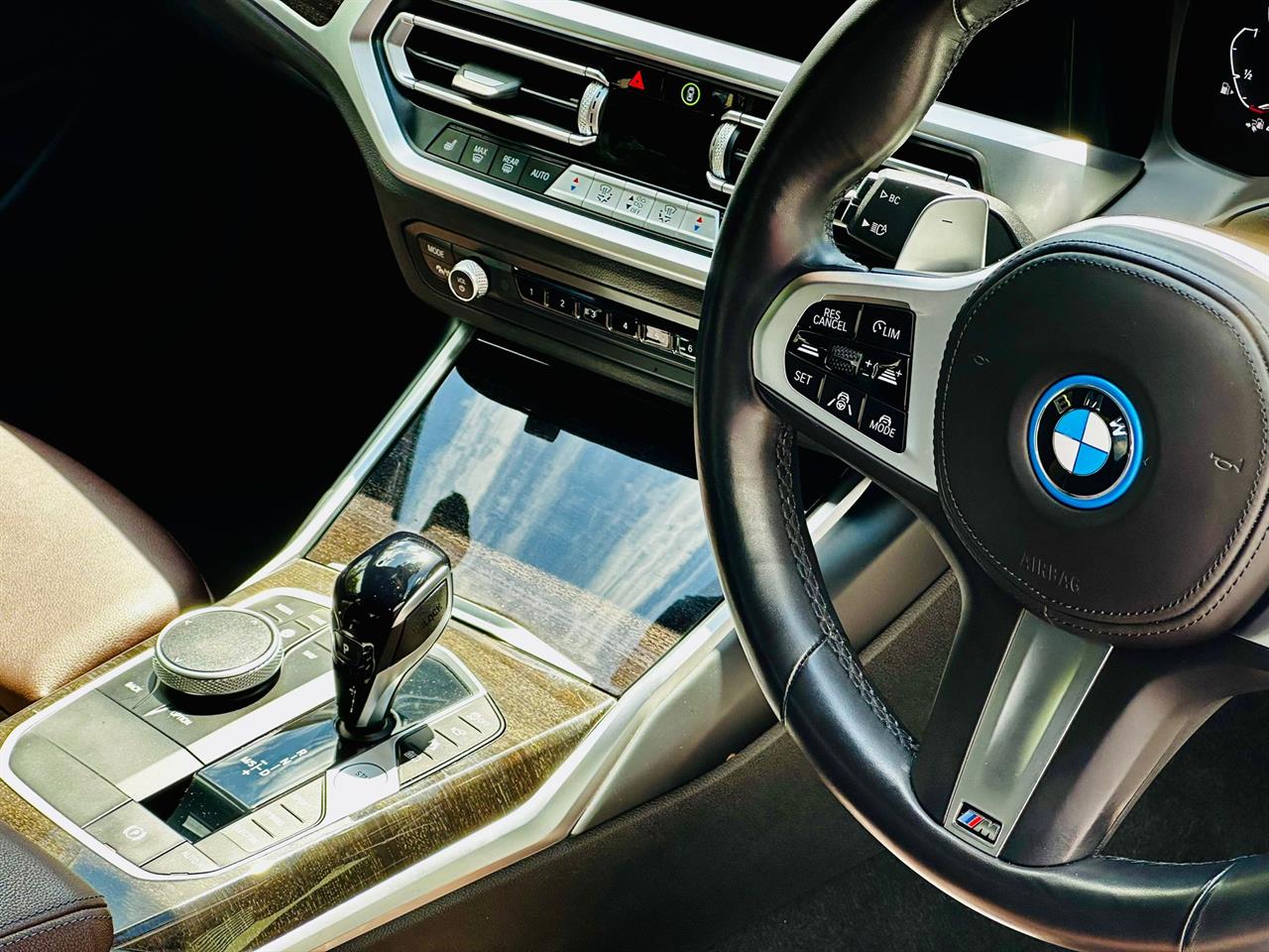 2022 BMW 330e