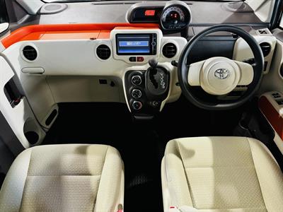 2012 Toyota Porte - Thumbnail