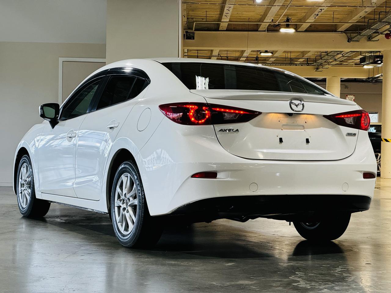 2013 Mazda Axela