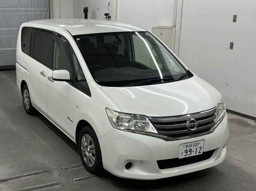 2012 Nissan Serena