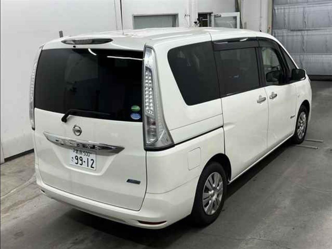 2012 Nissan Serena